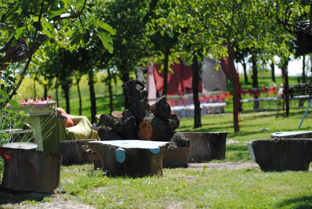 La Commedia Della Pentola Konuk evi Lu (Piedmont) Dış mekan fotoğraf